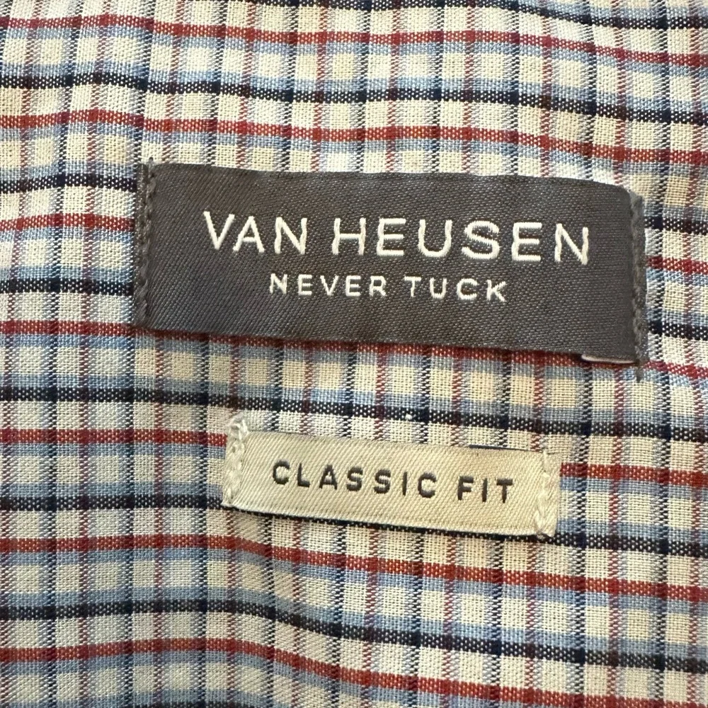 Van Heusen Never Tuck Classic Navy Button Down Shirt Size M - Picture 3 of 11